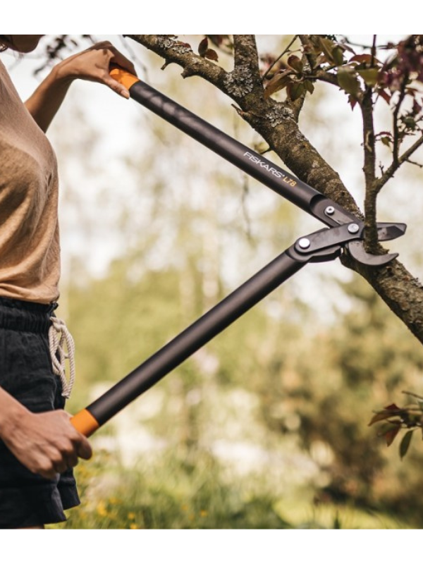 ������� ������� ��������� Fiskars PowerGear �� ��������� ������ (L) L78 (1000584)