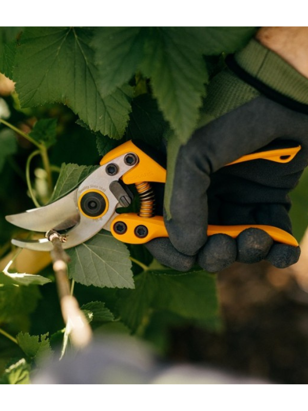 ������� ���������������� Fiskars PB-8 �������� (M) (1020204)